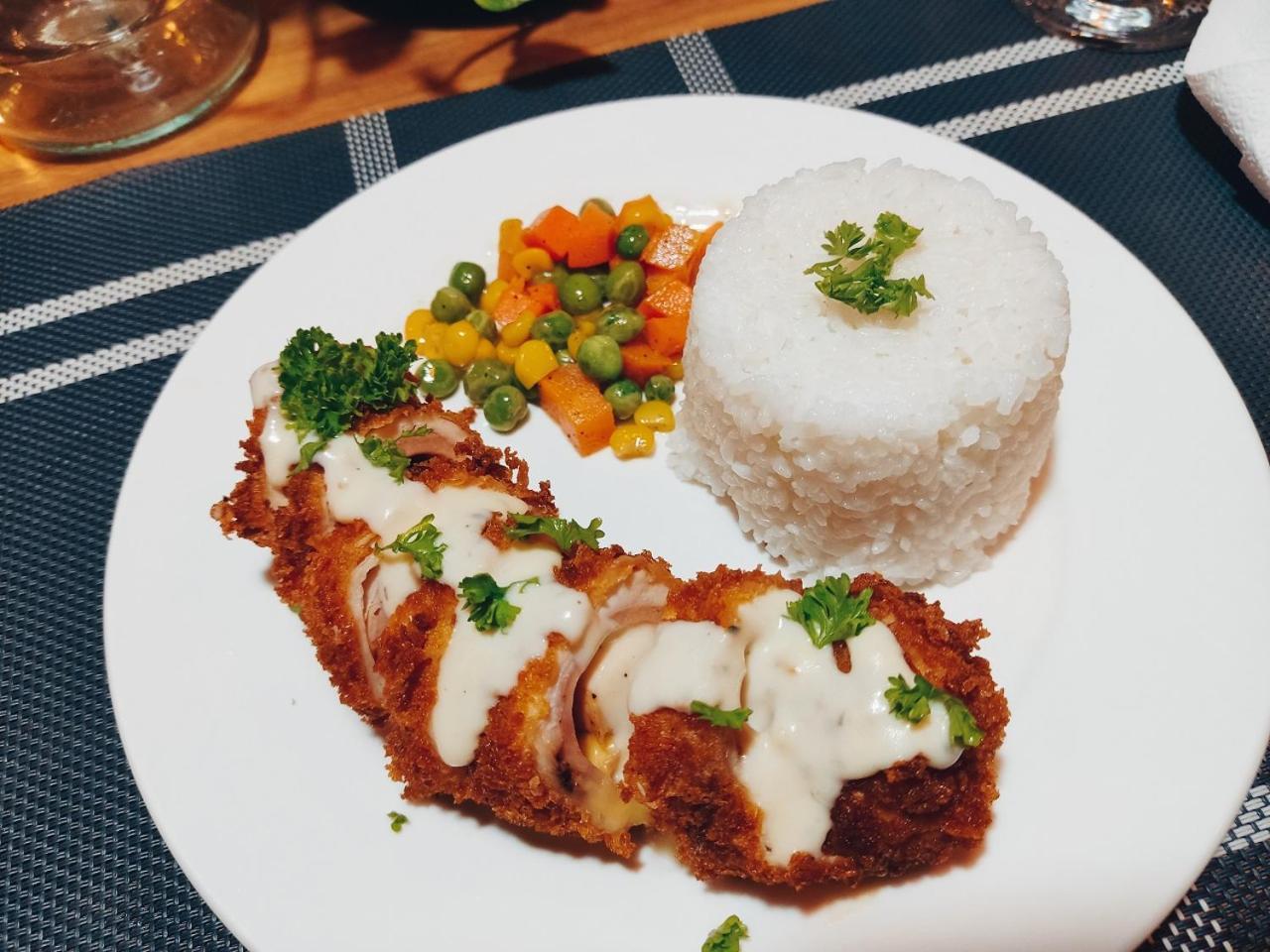 Aurelle Inn Legazpi Ngoại thất bức ảnh